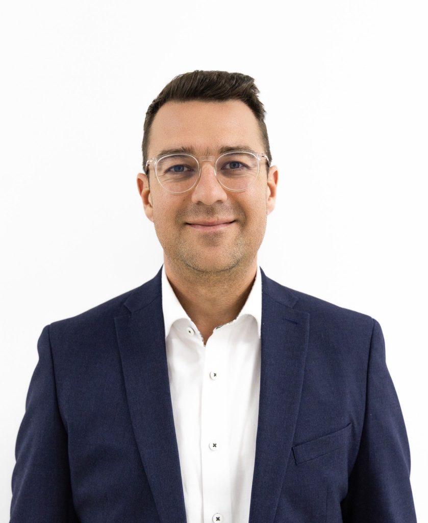 Sebastian Enache, Directorul RenewAcad