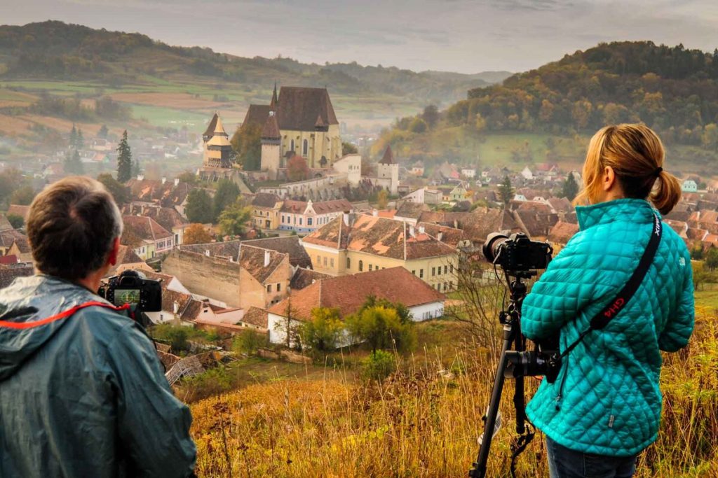 fotografie Romania autentica Români din diaspora redescoperind România prin călătorii și fotografie