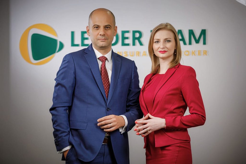 Alexandra Arsenie Razvan Rusu, management Leader Team Broker