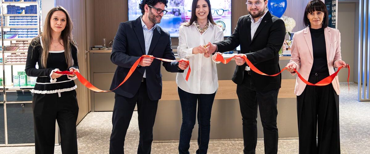OPTIblu, EssilorLuxottica, optica, retail, tehnologie