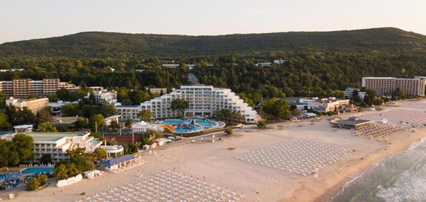 rezervari Albena, turisti romani Bulgaria, litoral Bulgaria, vacanta Albena