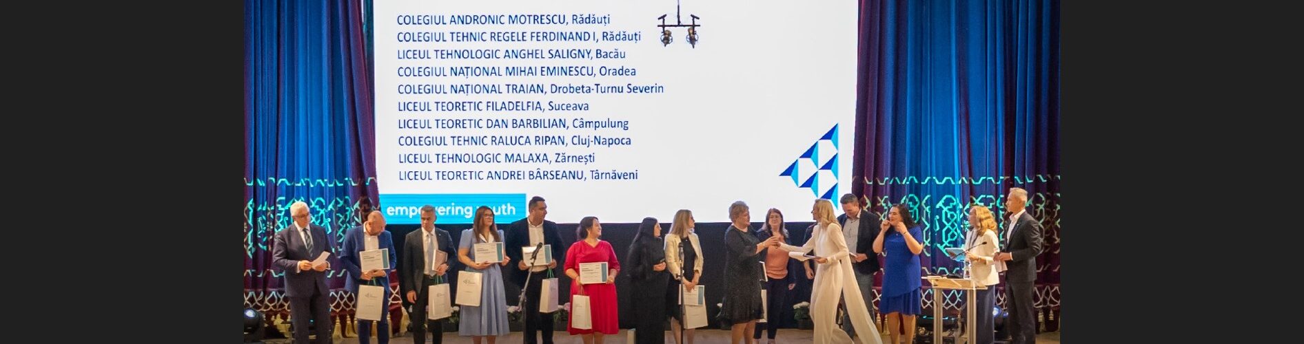 JA România și Raiffeisen Bank Eco-nomie pentru comunitatea ta COVER