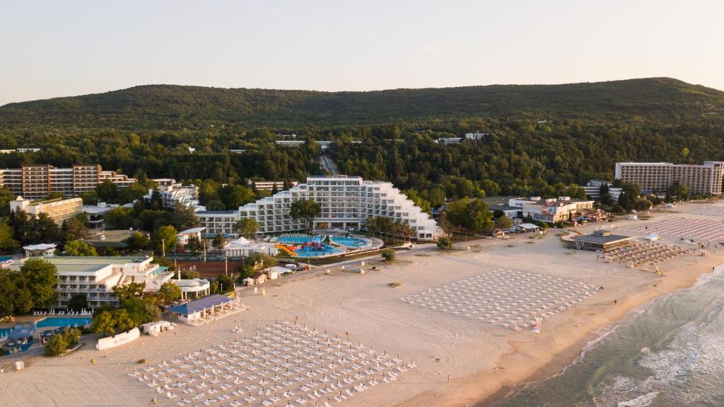 stațiunea Albena litoral Bulgaria IRI Travel