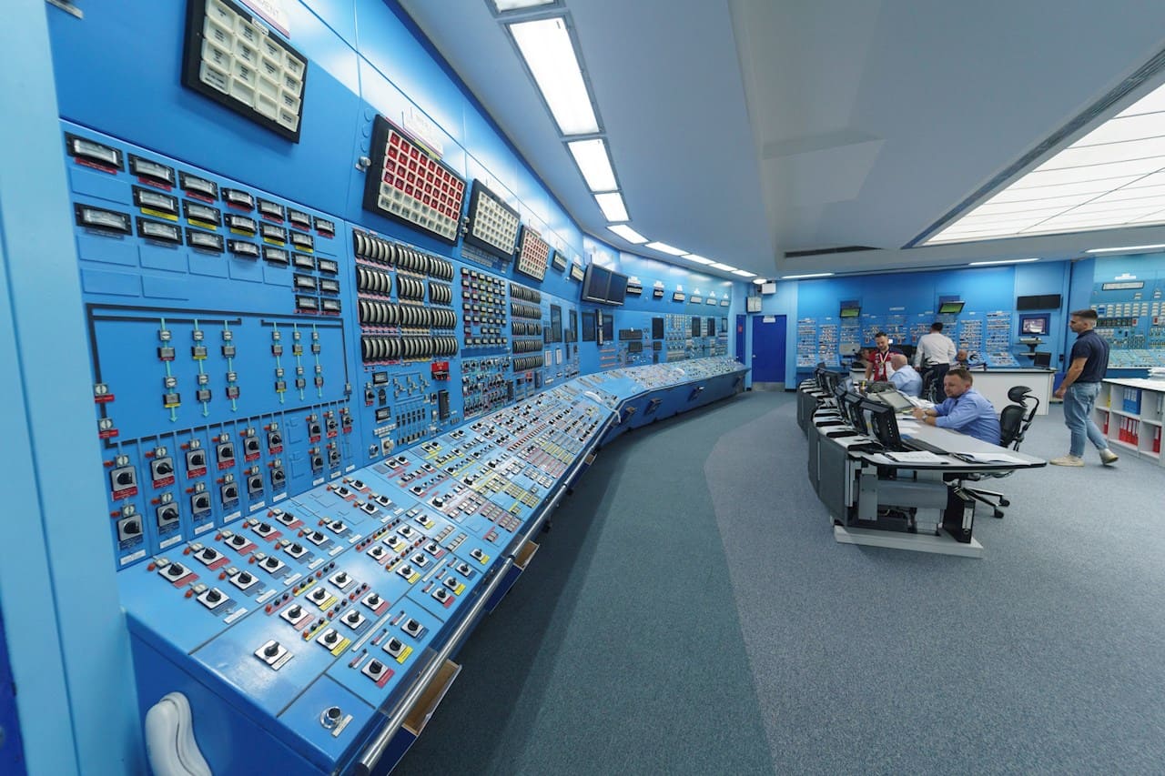 Cernavoda_control_room_courtesy_of_Ansaldo_Nucleare_and_Societatea_Nationala_Nuclearelectrica