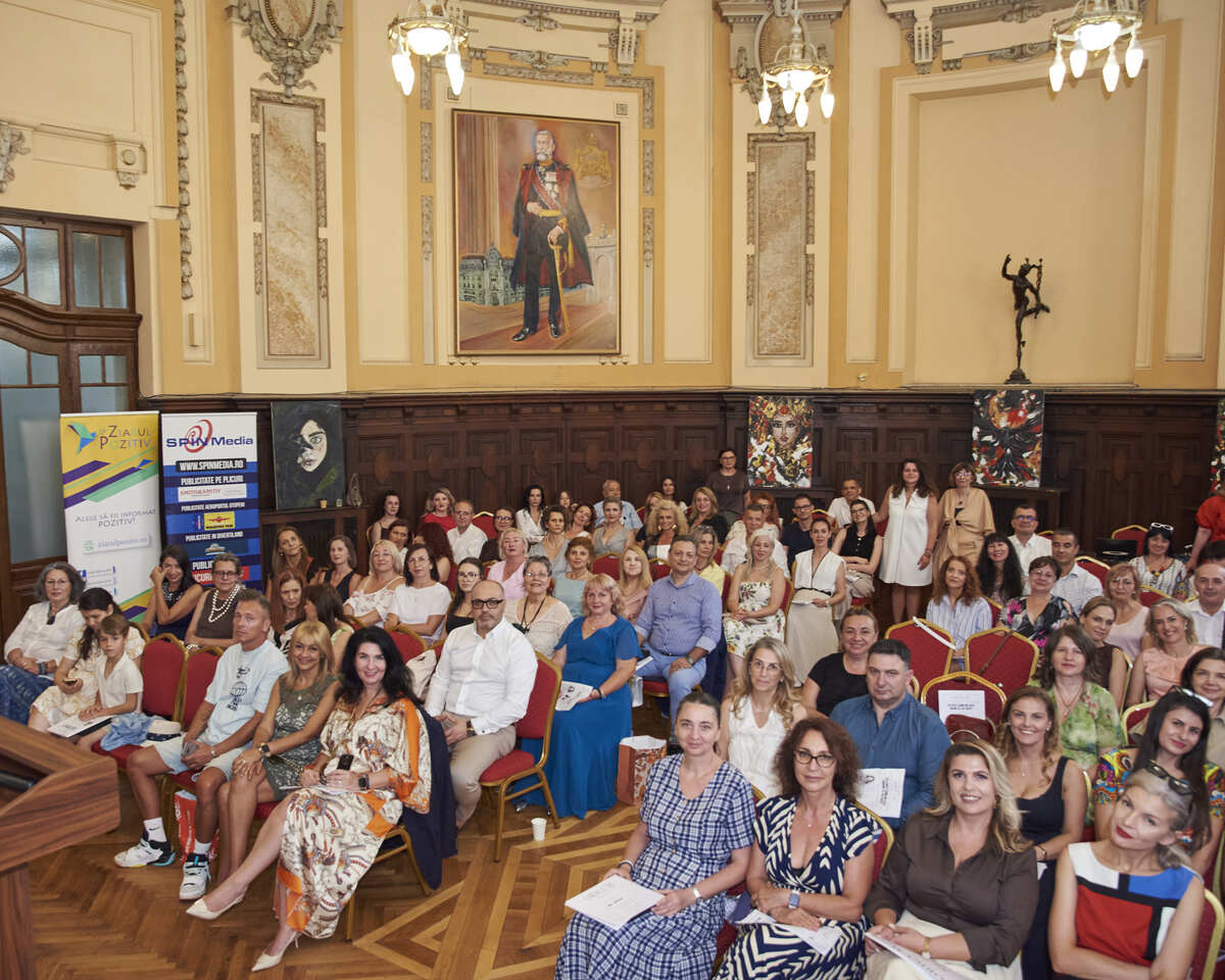 ORICUM lansare București Andreea Elena Halikias