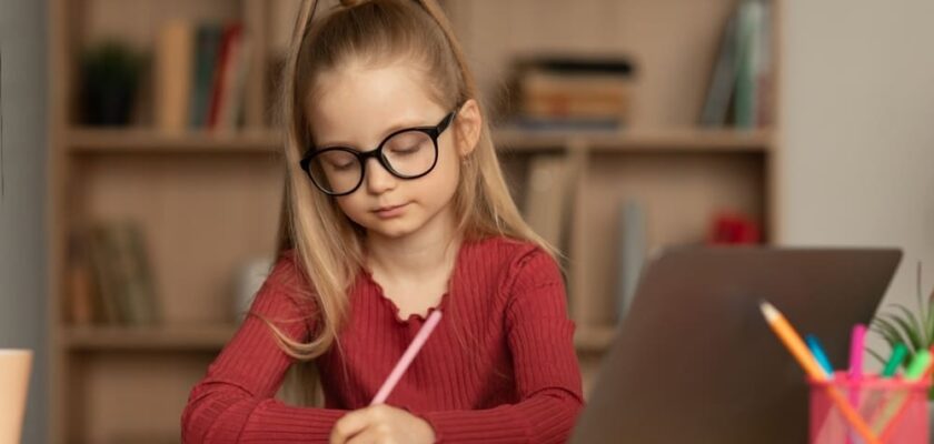Chirurgie Refractivă, Oftalmologie, Sănătatea Ochilor, Ochelari de Vedere, Corectarea Vederii