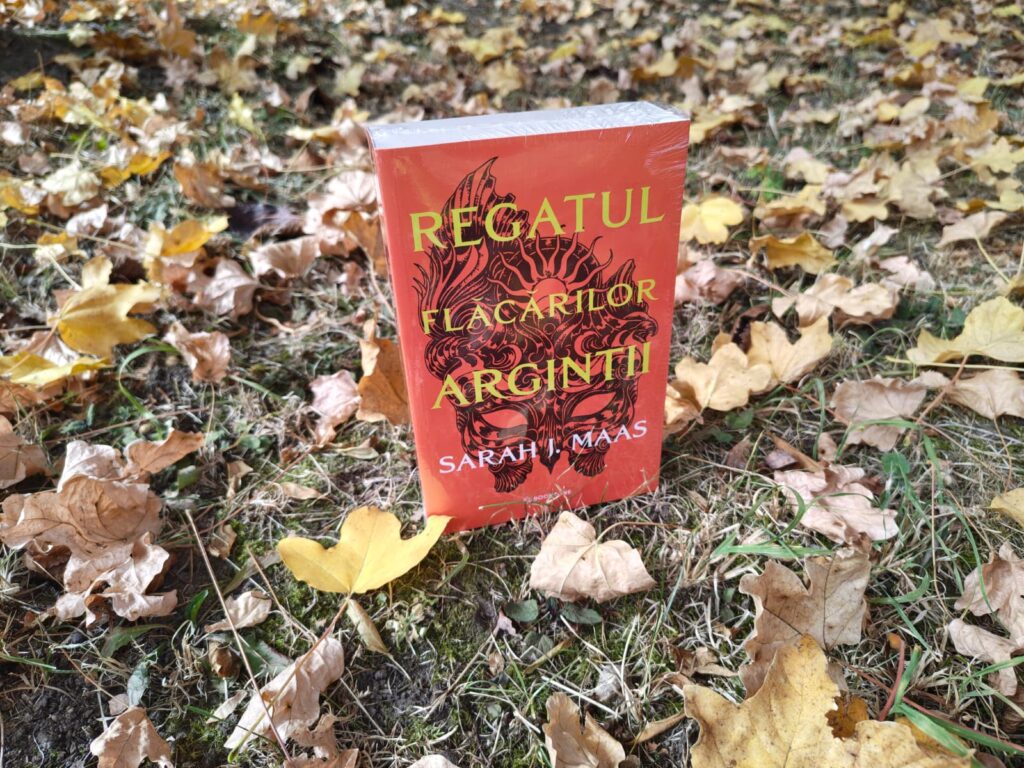 Regatul flăcărilor argintii (ACOTAR vol. 5)